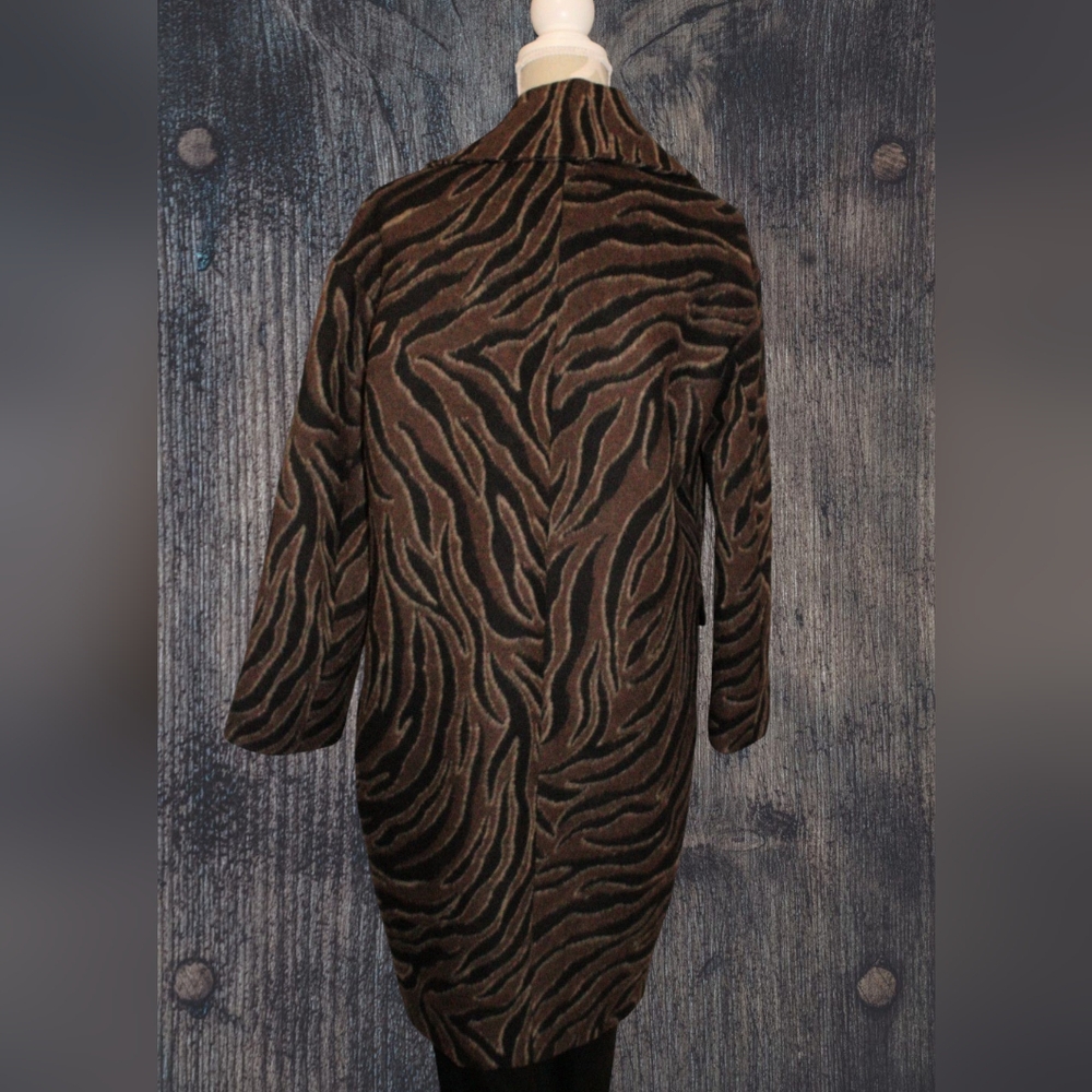 Zara Animal Print Double-Breasted Trench Coat! Oversized, Relaxed Fit, 3/4. - Picture 8 of 9